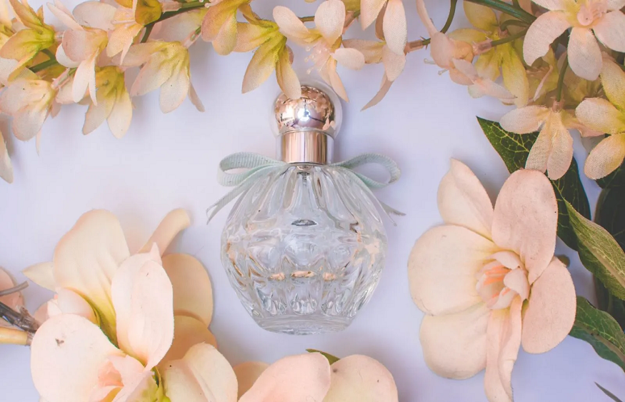 The Science of Flower Fragrances: How to Choose the Right Scent